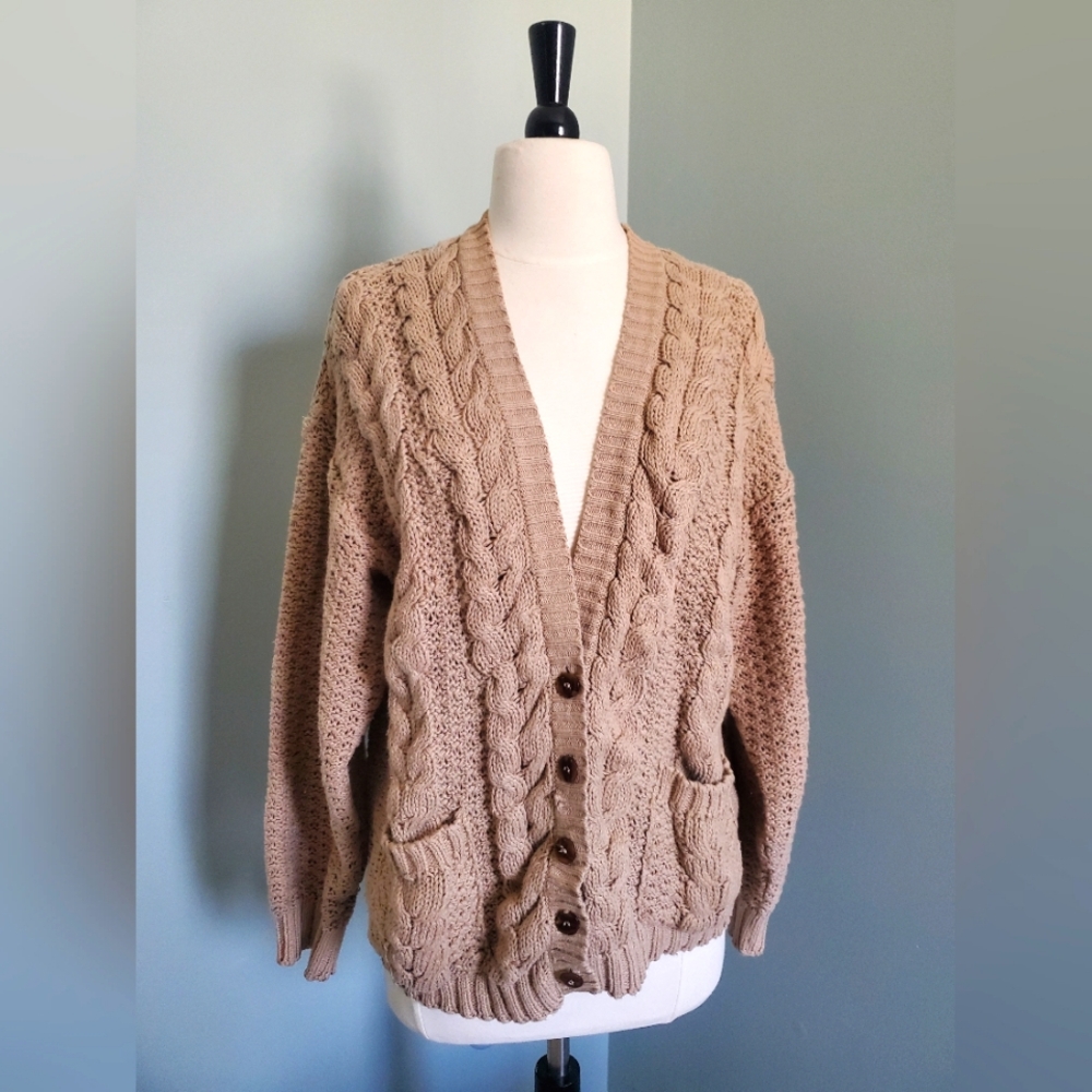 Vintage Hunters Run Cardigan - Classic & Timeless Style!